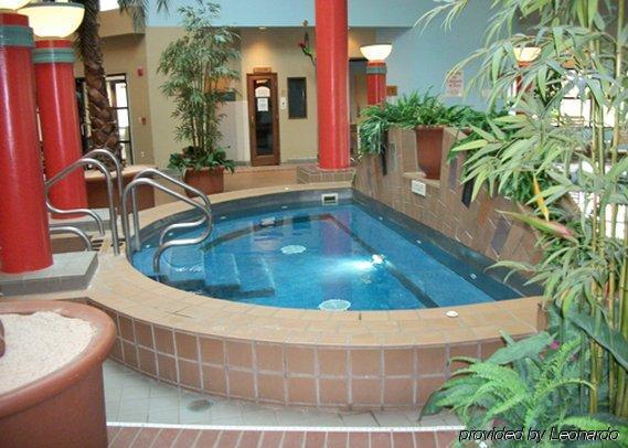 Country & By Radisson, Erie, Pa 3*