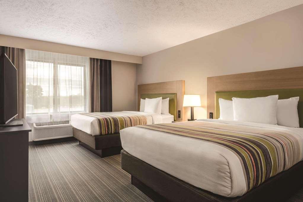 Country & By Radisson, Erie, Pa 3* Kearsarge