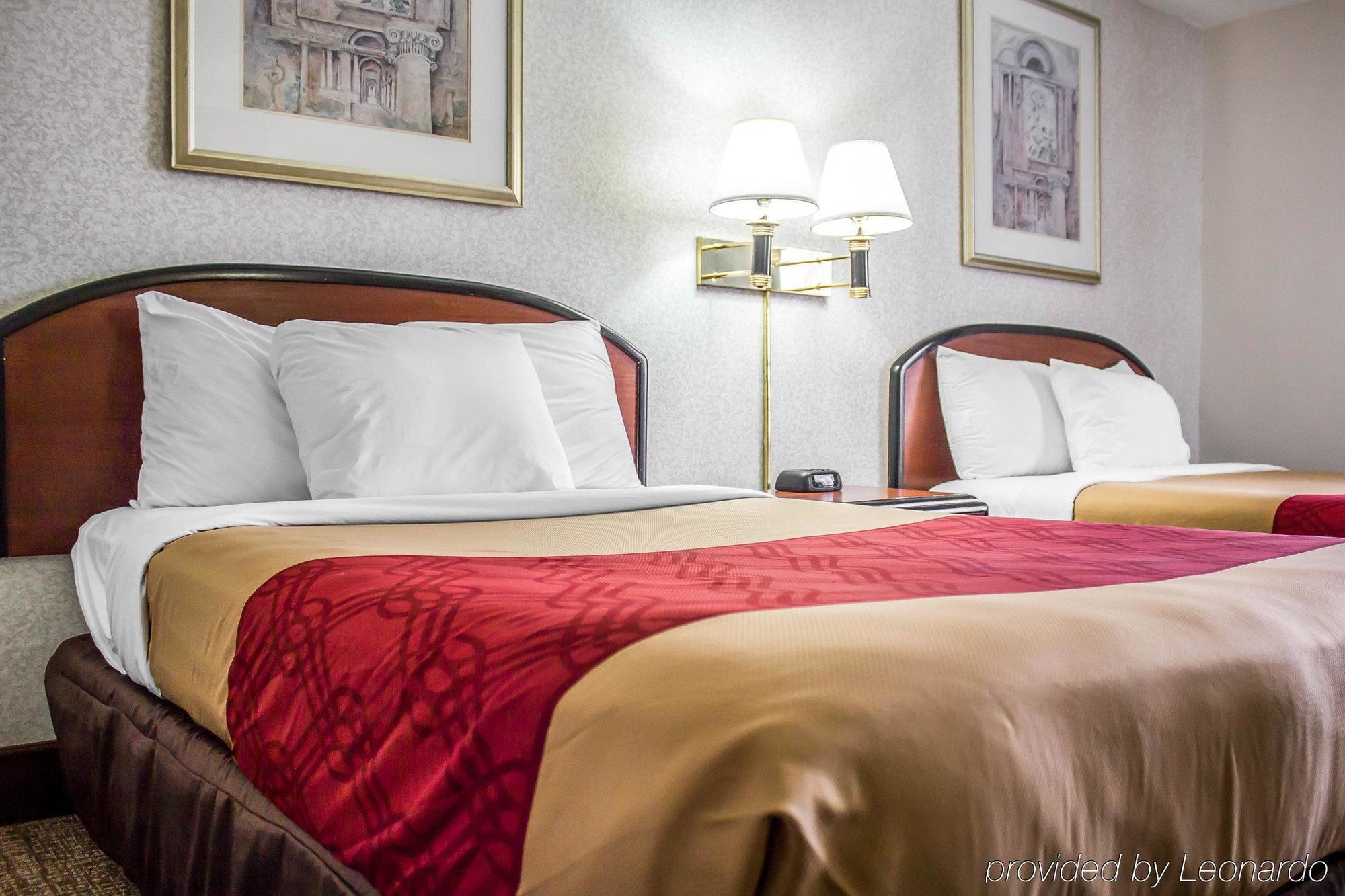 Hotel Country & By Radisson, Erie, Pa Kearsarge
