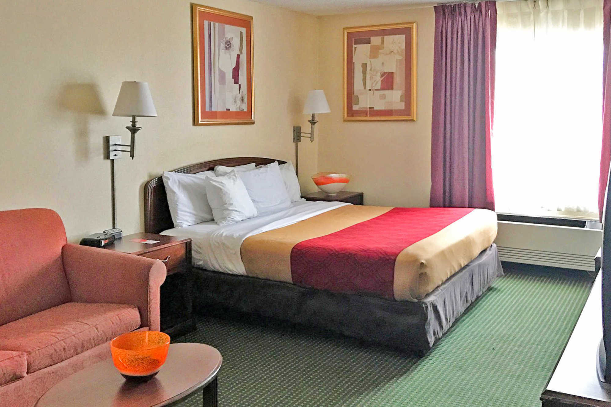 Country & By Radisson, Erie, Pa 3* Kearsarge
