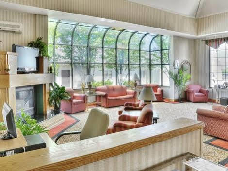 Country & By Radisson, Erie, Pa Hotel Kearsarge