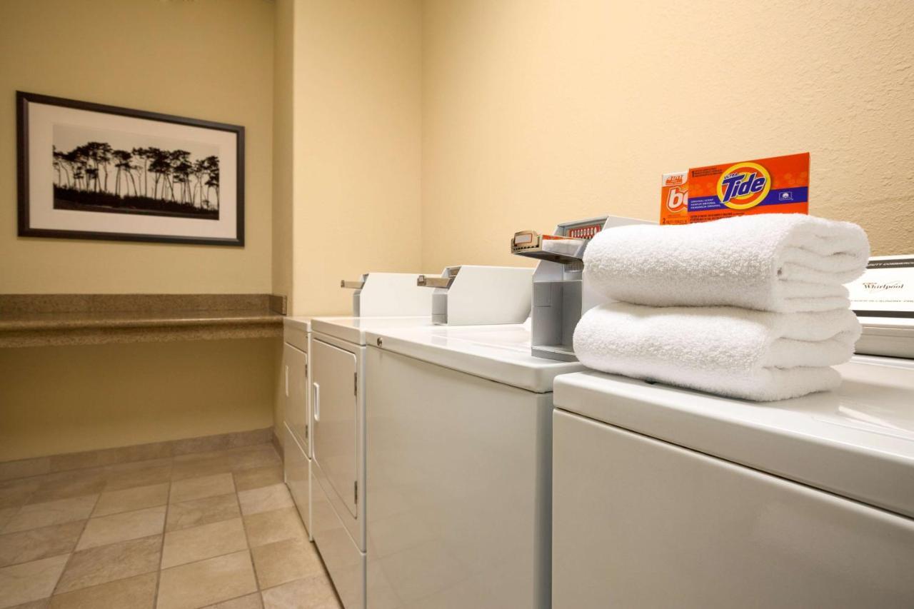 Country & By Radisson, Erie, Pa 3* Kearsarge
